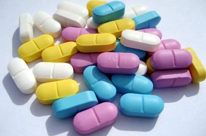 Os perigos da automedica&ccedil;&atilde;o: cuide melhor da sua sa&uacute;de. Evite o uso indiscriminado de medicamentos